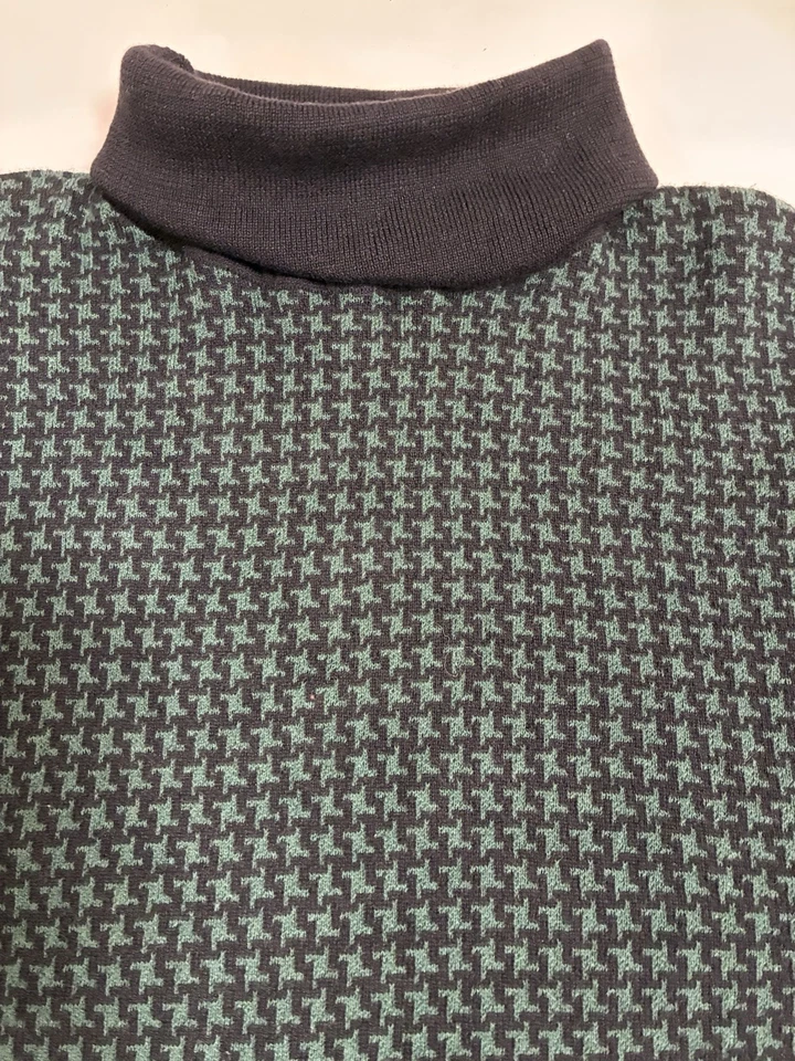 Suéter Michael Kors Mujer Verde Esmeralda Negro Cuello Tortuga Manga Larga Talla Pequeña Foto 3 de 4