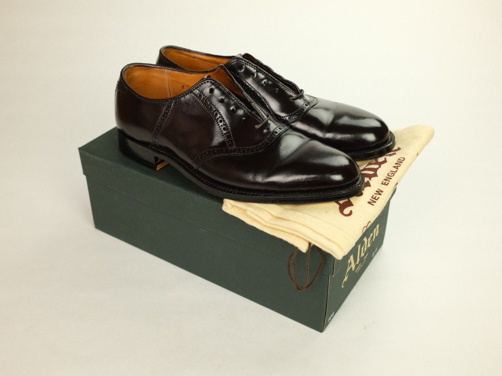 Alden 994 Color 8 Shell Cordovan Saddle Shoe