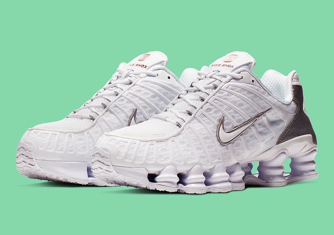 NIKE★SHOX TL M WHITE LLIC AV3595-100 ショックス TL Nike Shox TL Men's White Metallic Silver Sports Sneaker