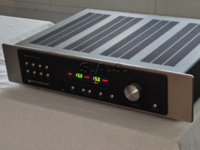 SONIC FRONTIERS LINE 2 VACUUM TUBE STEREO PRE-AMPLIFIER - MINT W REMOTE + BOXES