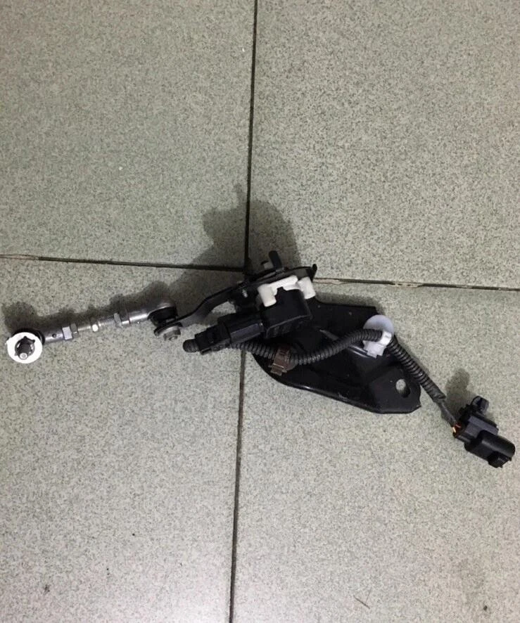 Sensor de control de altura trasero izquierdo OEM 89408-60030 para Lexus GX460 Prado Foto 4 de 4