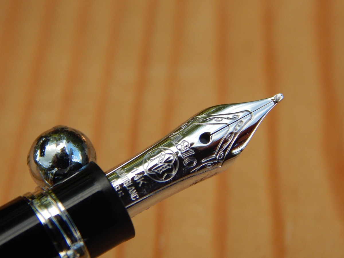 Montblanc Meisterstuck Diamond Mozart Fountain Pen 14 K Gold Nib