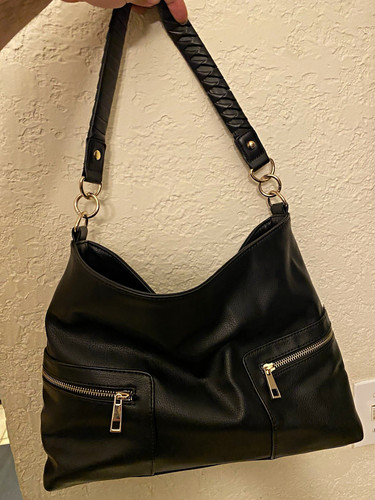 Kohl's Black Pebbled Shoulder Bag Gold Hardware Magnetic Closure Inner Pockets