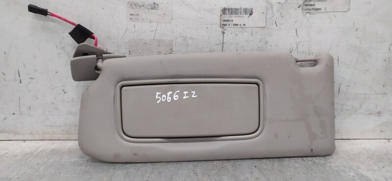 Volvo V50 Familiar 2.4 20V Diesel 2004 Left Hand Sun Visor 218233