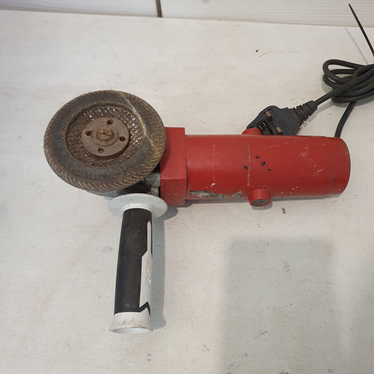 Mac Allister Red Corded Electric Handheld Angle Grinder with Auxiliary