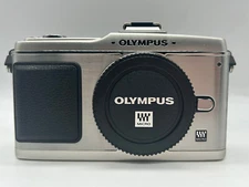 Olympus Pen Silver E-P2, Zoom Lens Kit Camera With 17mm f2.8 Pancake Lens (NEW)