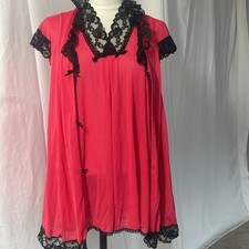 VTG Robe Gown Kayser Lipstick Red Satin black Lace Bombshell Peignoir USA SM