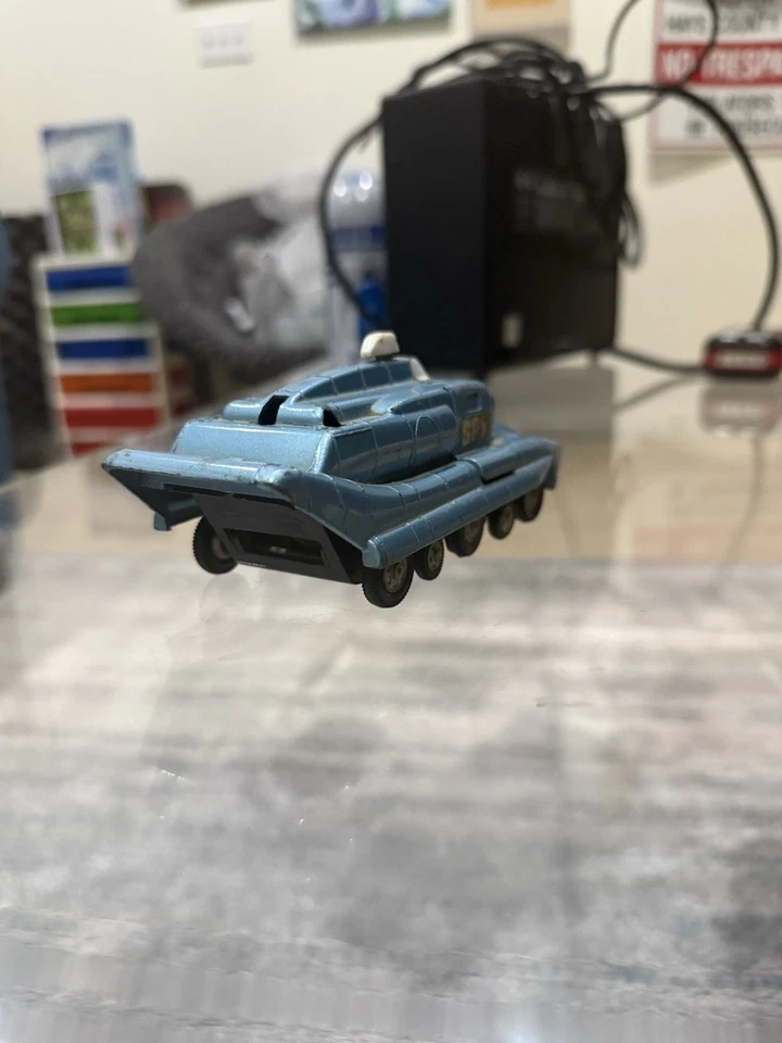 CAPTAIN SCARLET SPV (SPECTRUM PURSUIT VEHICLE) DINKY TOYS 1968 VINTAGE. - Image 3 of 4