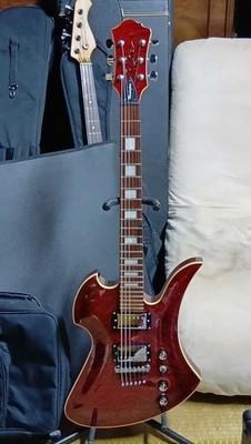 B.C. Rich Mockingbird Masterpiece gesteppte Oberseite für E-Gitarre