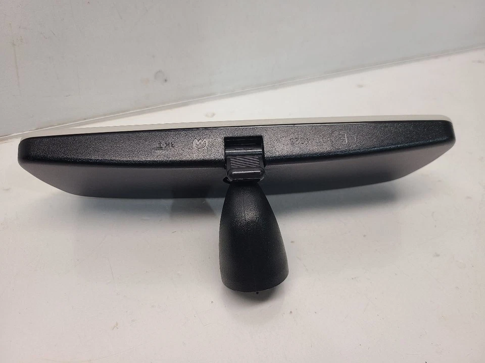 Espejo retrovisor interior Volkswagen Jetta (sedán) 2012-14 - atenuación automática *gris* Foto 3 de 4