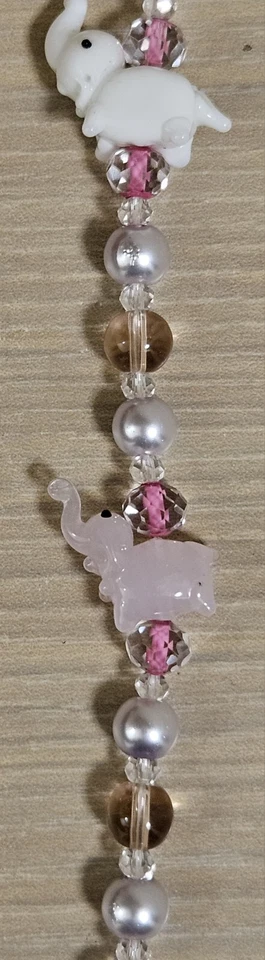 ct Abajur de Elefante Rosa e Branco Mistura de Contas de Vidro por Bead Landing - Imagem 3 de 4