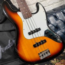 Squier by Fender Affinity Series J BASS