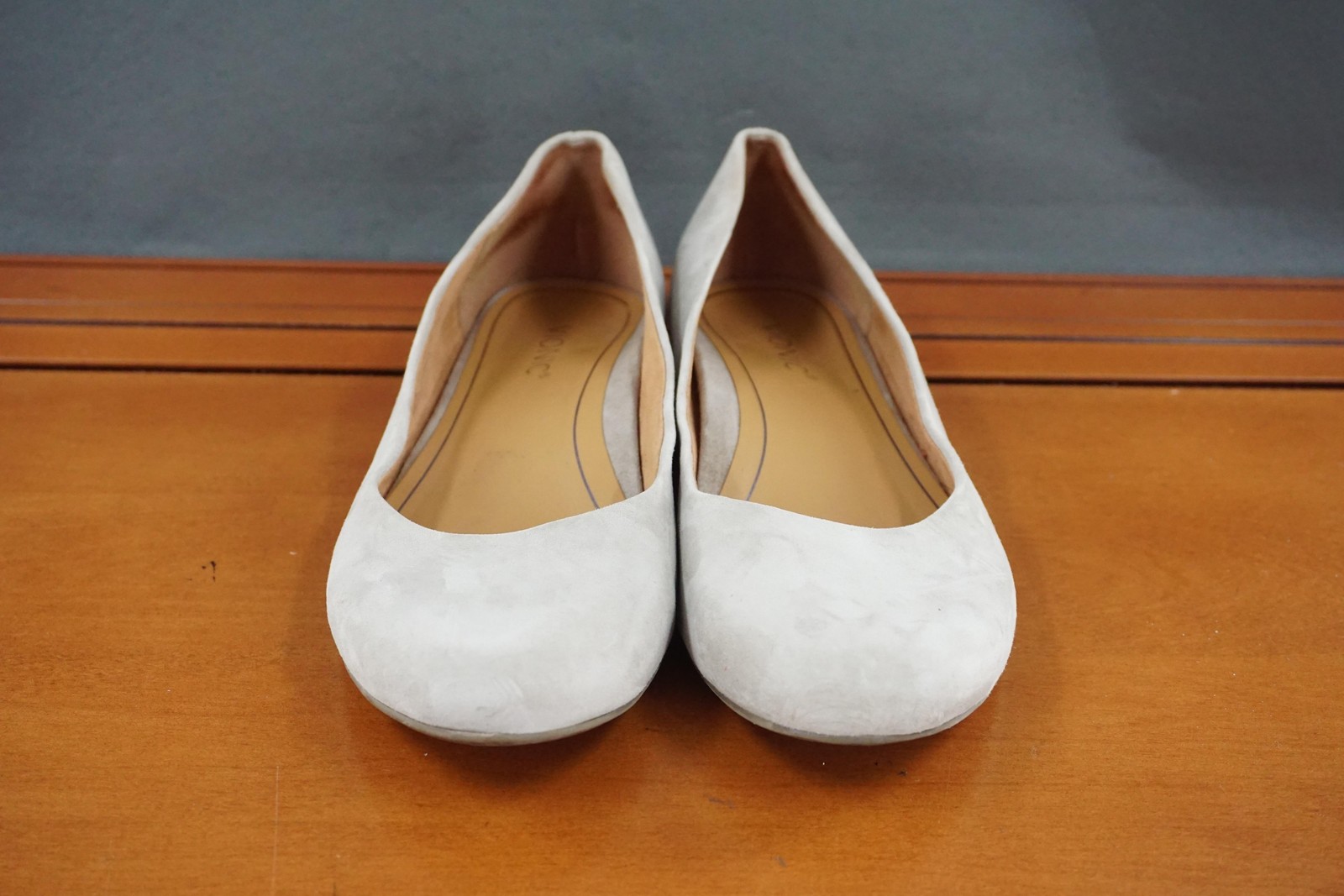 Vionic Hannah Shoes Womens Size 7.5 Gray Suede Ballet Flats Comfort Support