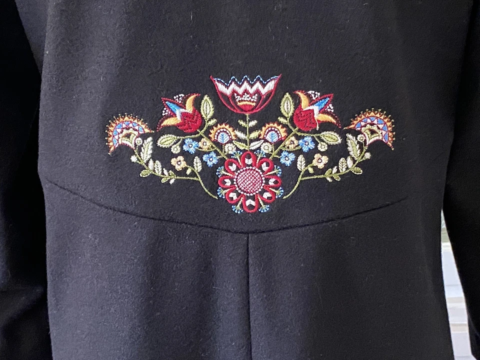 Hanna Andersson Wool Floral Embroidered Girls Long Dress Coat Black 150 US 12 - Image 3 of 4