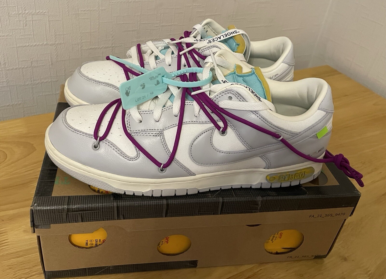OFF WHITE X NIKE Nike Dunk Low X Off White lotto 21 UK 12
