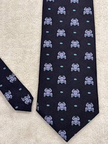Magenta Brand Geometric Frog Design Black Green 100% Silk Tie Canada