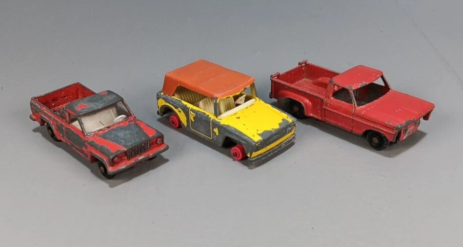 LESNEY MATCHBOX LOT OF THREE, FORD PICKUP #6- FIELD CAR #18- JEEP #71 - Image 2 of 4
