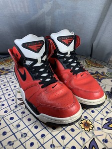 nike air flight falcon red