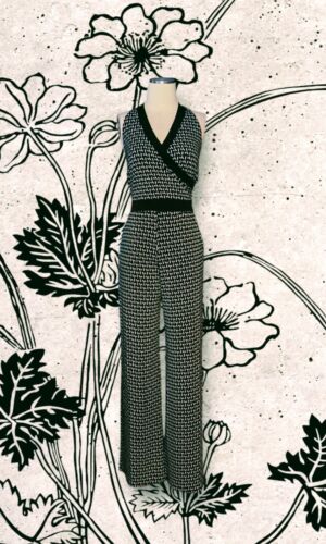WHITE HOUSE BLACK MARKET Halter Jumpsuit STRETCH Black White GEOMETRIC Women's 4