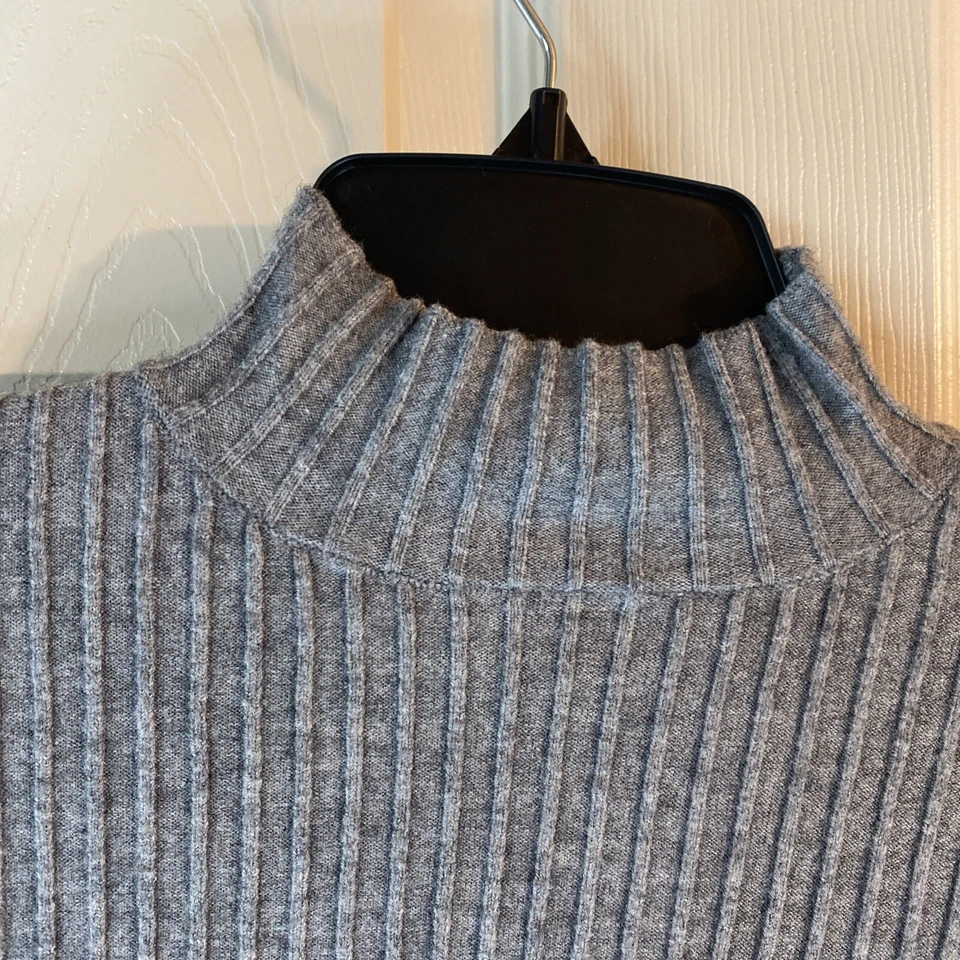 Suéter Pullover Forever 21 Mujer S PEQUEÑO Ligero Cuello Tortuga Acanalado Elástico Foto 2 de 4