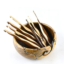 Wooden Ergonomic Crochet Hooks Unique Yarn Crochet Set of 7 Emigurumi Crochet
