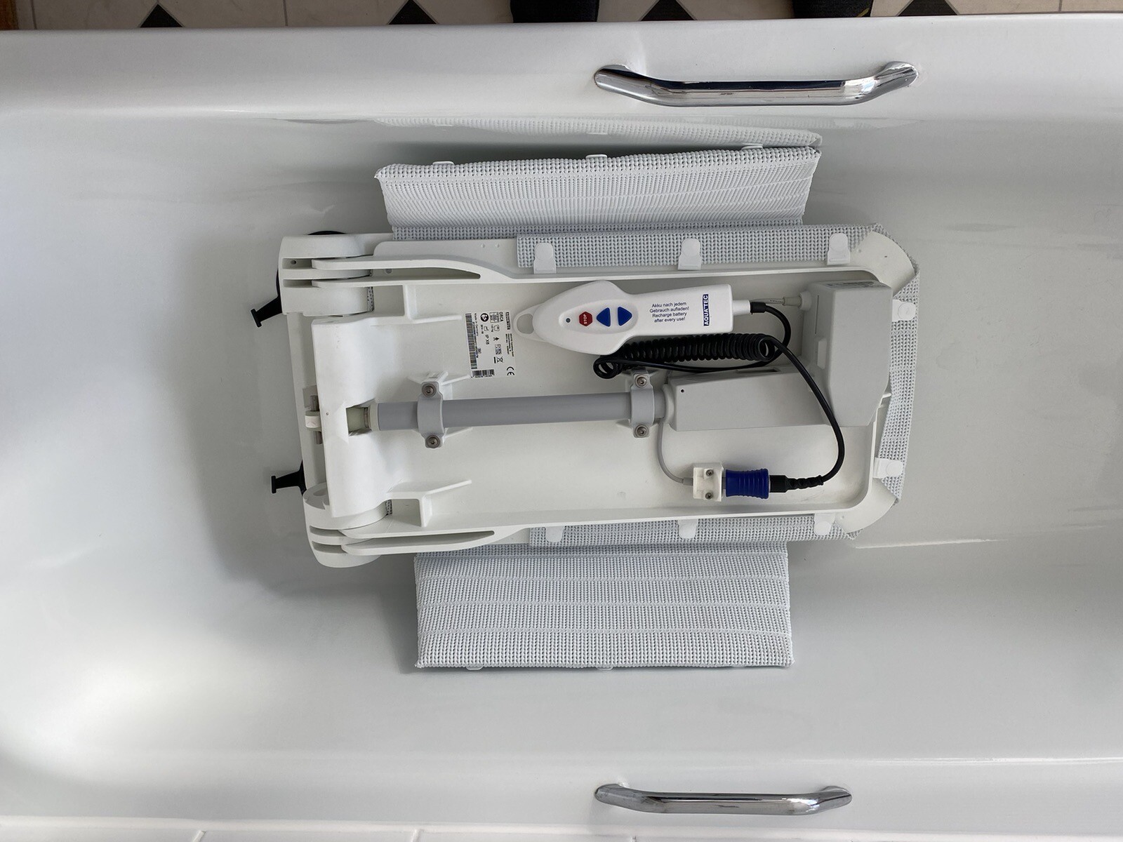 Aquatec Powered Reclining Orca Bath Lift White eBay