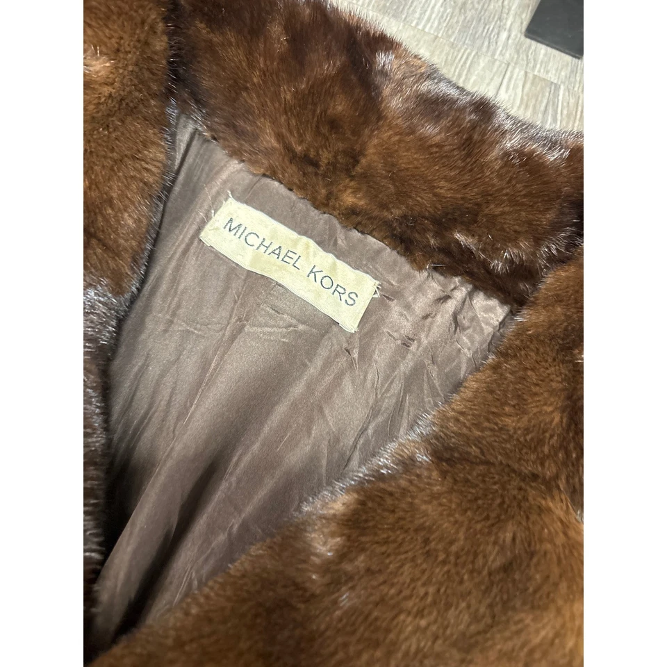 Abrigo de piel marrón vintage Michael Kors para mujer largo ropa exterior de lujo Foto 3 de 4