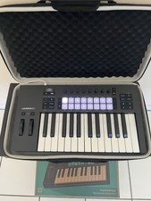 Novation Launchkey 25-Key Mk 4 MIDI Keyboard Controller with Custom Case