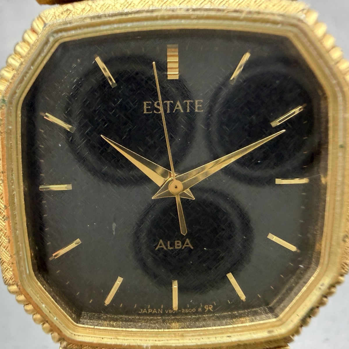 Seiko Alba Estate Watch Men 28mm Black Dial Gold Tone V801-5350