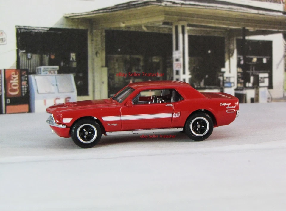 1968 68 Ford Mustang GT/CS California Special Cobra Jet modelo escala 1/64 S B - Imagem 3 de 4