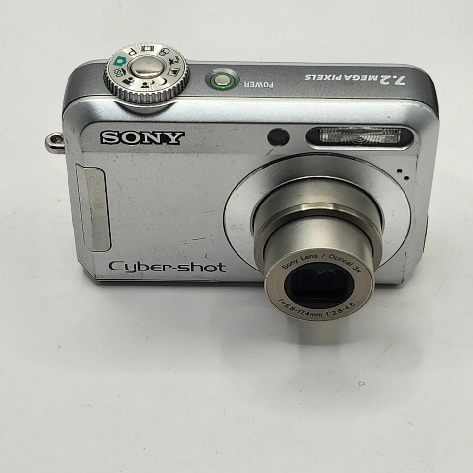 Sony Cyber-shot DSC-S650 7.2MP Digital Camera - Silver - Image 2 of 4