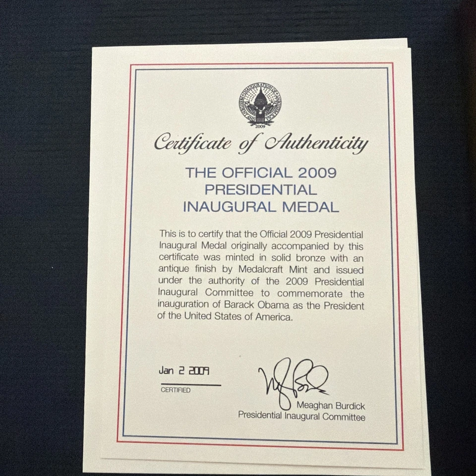 2009 Official Barack Obama Inaugural Medallion w/ Certificate of Authenticity - Image 2 of 4
