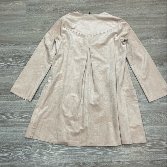 open lace back dress Amazon.com: BCBGMAXAZRIA Women's Ruffle Cap Sleeve A Line Evening Dress  Square Neck Short Tiered Ruffle Skirt, Pink, 0 : Clothing, Shoes & Jewelry