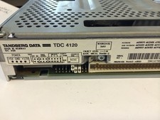 TANDBERG DATA TDC 4220 SLR4 2.5GB Bande Magnétique 50-Pin SCSI TANDBERG DATA TDC 4220 SLR4 2.5GB Bande Magnétique 50-Pin SCSI