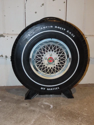 Mattel Vintage  1968 Hot Wheels Super Rally Tire Toy Car Carrying Case