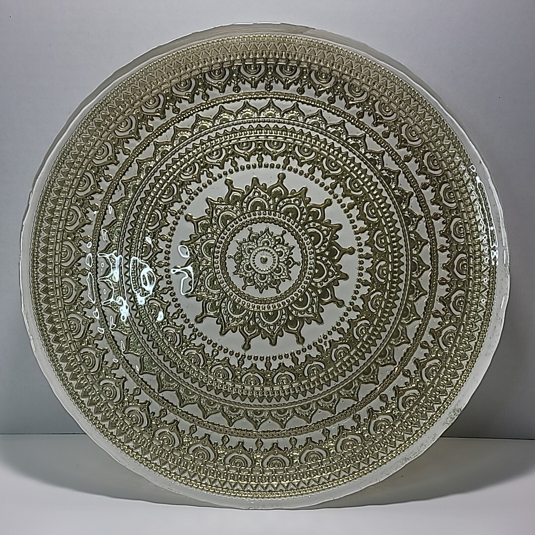 Turkish Round Gold and White Raised Lace Pattern Glass Plate 13