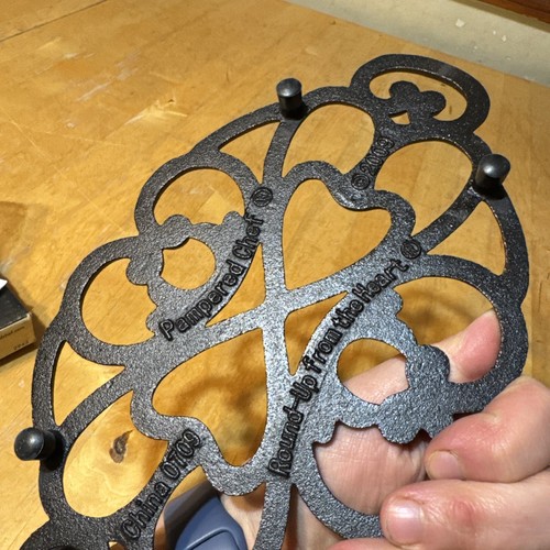 Pampered Chef Round Up From The Heart 1999 Trivet - Picture 3 of 6