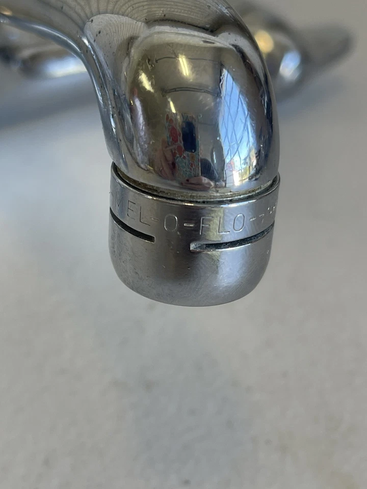 古董水龙头 Mel-O-Flo 厨房水槽 芝加哥老式混合龙头 维多利亚 8 英寸 — 第 4/4 张图片