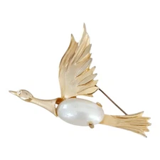 Jelly Belly Bird Brooch Vintage Pin Flying Faux Pearl Duck Goose