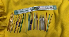 Crochet Hook Lot, Many Different Brands.  Clover, Boye, Susan Bates. ￼