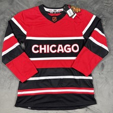 Ultimate Chicago Blackhawks Collector and Super Fan Gift Guide  48