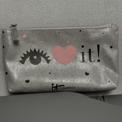 IT Cosmetics Makeup Bag ~ Faux Leather Silver 'Eye Love It' Limited Edition NEW
