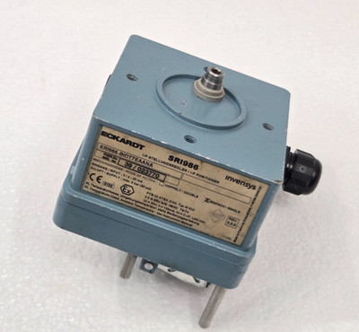 ECKARDT Invensys SRI986 Elektro Pneumatik Stellungsregler SRI986-BIDT7EAANA Rev
