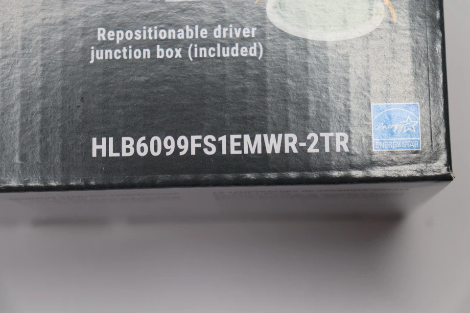 Luz empotrada LED Halo Canless con 2 adornos blanca 6" HLB6099FS1EMWR-2TR Foto 4 de 4