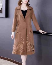 Giacca trench spolverino donna beige cachi con ricami slim fit elegante 28596