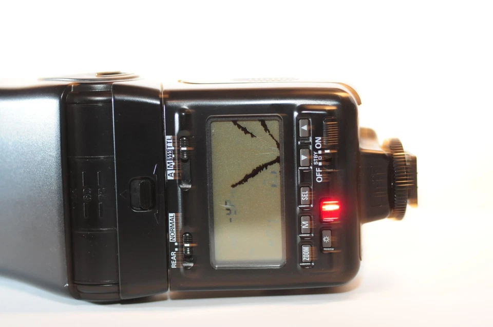 Nikon SB-24 SB 24 Speedlight A-TTL Flash READ for FILM Camera F5 N80 FM2n FE2 FA - Image 2 of 4