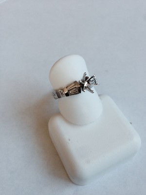 diamond engagement ring Baguette 18k white gold semi-mount engraved .75ct. VS G 
