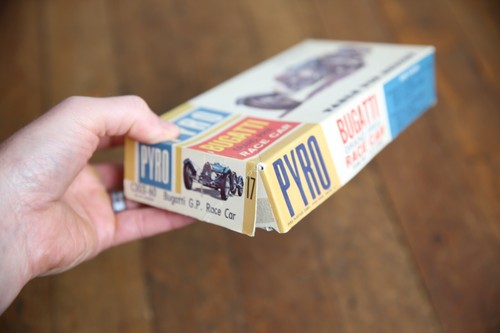Vintage Pyro Bugatti Grand Prix Racer model car kit plastic box 1/32 scale built - Picture 12 of 13