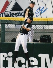 SCOTT PODSEDNIK  CHICAGO WHITE SOX   ACTION SIGNED 8x10
