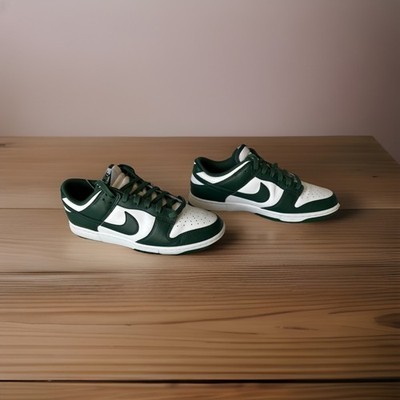 Size 10-Nike Dunk Low Michigan State Spartans, DD1391-101 - w/toe guard